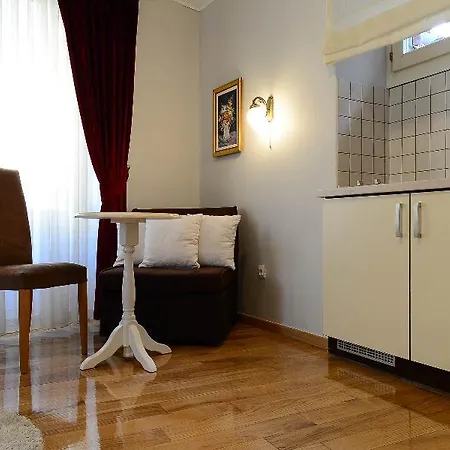 Διαμέρισμα Tri Lava Luxury Living *