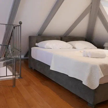 Tri Lava Luxury Living 스플리트