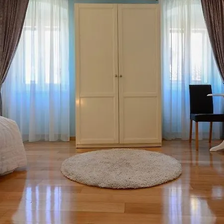 게스트하우스 Tri Lava Luxury Living