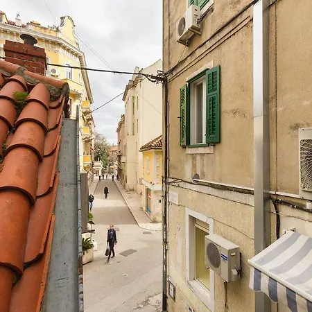 Tri Lava Luxury Living