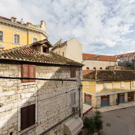 Tri Lava Luxury Living