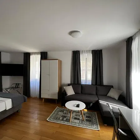 Tri Lava Luxury Living ספליט