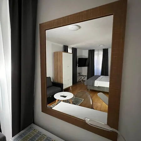 Tri Lava Luxury Living ספליט