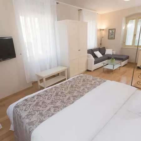 Apartamento Tri Lava Luxury Living