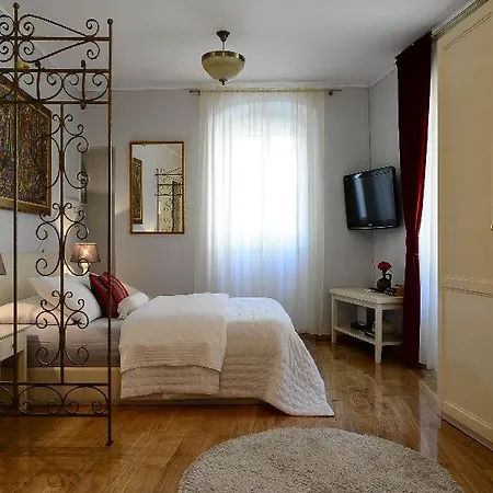Tri Lava Luxury Living 4* 스플리트